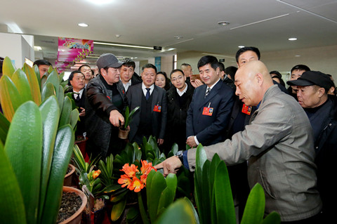 ����Э����ϯ������������ЭίԱ�ǹ�ͬ�ιۻ���չ